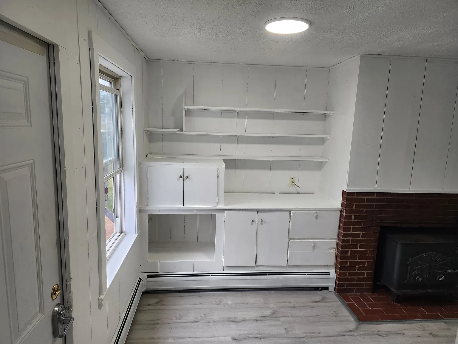 1 bed, 950 sqft, $1,900 — Photo 4