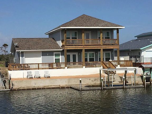 2nd image of 322 Lands End St