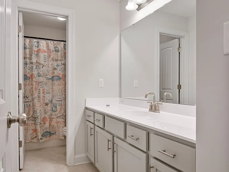 917 Uplands Ln — Photo 31