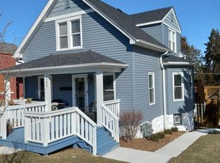 1302 Elizabeth St, Joliet, IL 60435