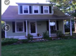 732 Shawsheen St, Tewksbury, MA 01876