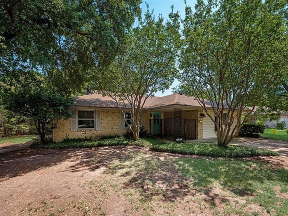 3rd image of 470 Wildbriar Dr
