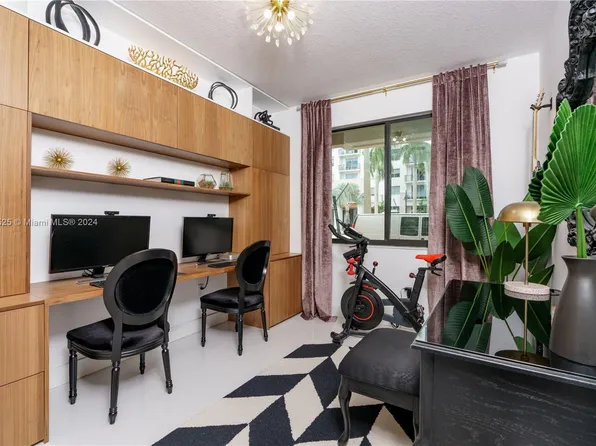 4725 NW 85th Ave #14, Doral, FL 33166