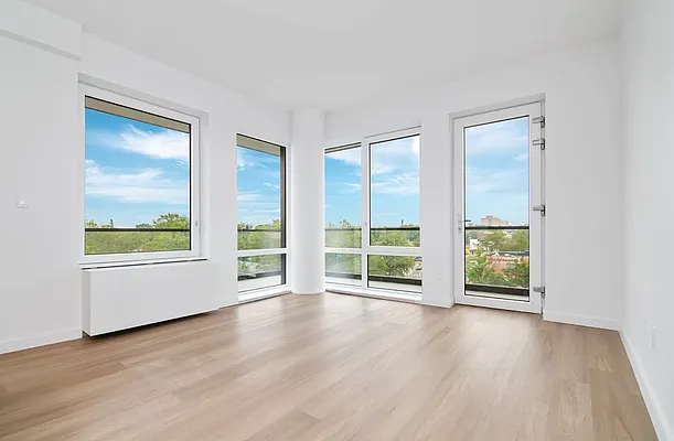 Rented by REAL New York | media 18