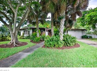 3322 Avocado Dr, Fort Myers, FL 33901