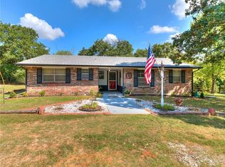 14 Walker Ln, McLoud, OK 74851