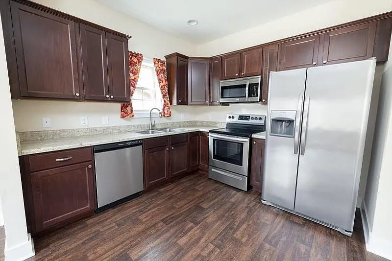 264 Lee Ln — Photo 3