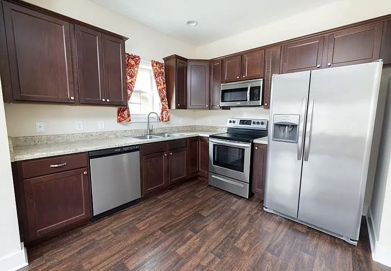264 Lee Ln — Photo 3