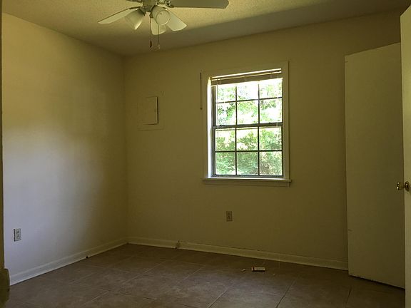 4th image of 33 County Road 178 #A