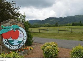 1032 Jonathan Dr, Lowgap, NC 27024