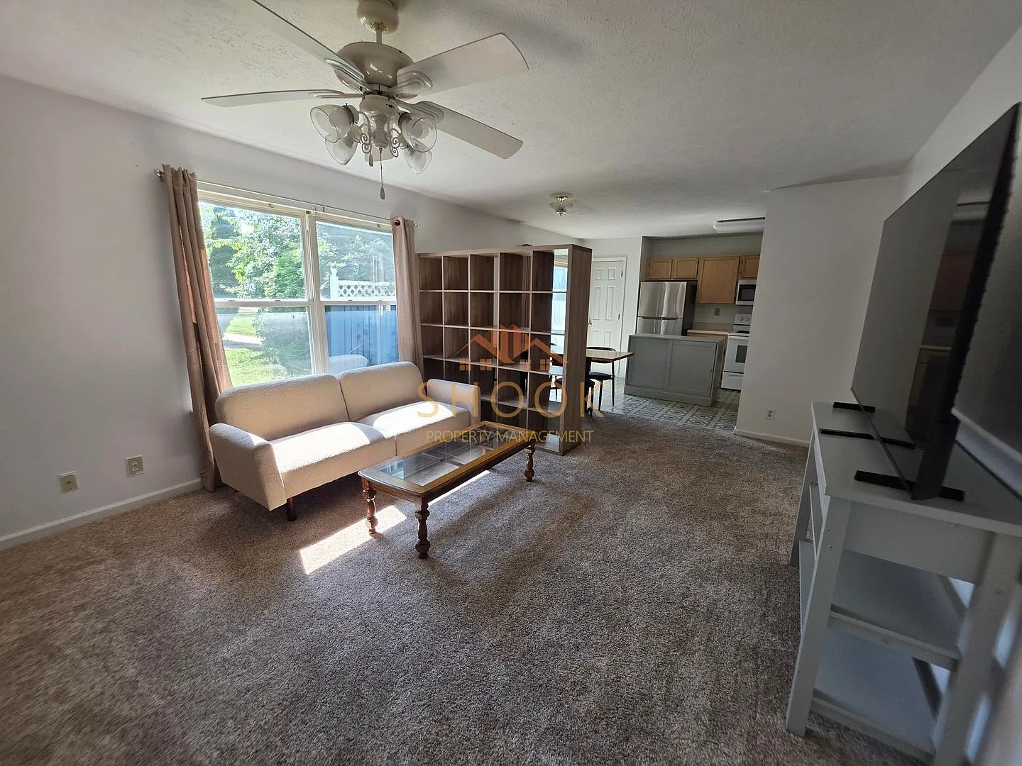 2940 Horizon Dr — Photo 2