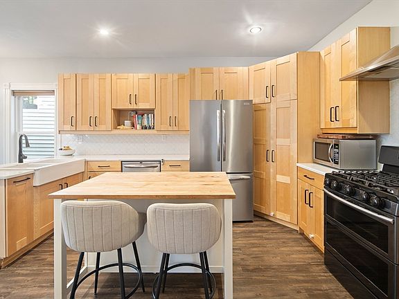 5th image of 95-97 Sheridan St #2