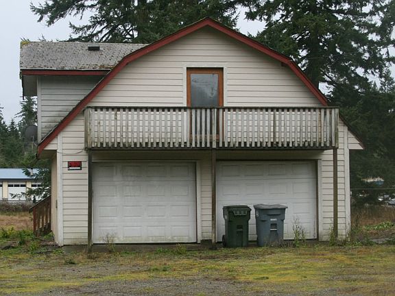 3rd image of 3212 232nd St E