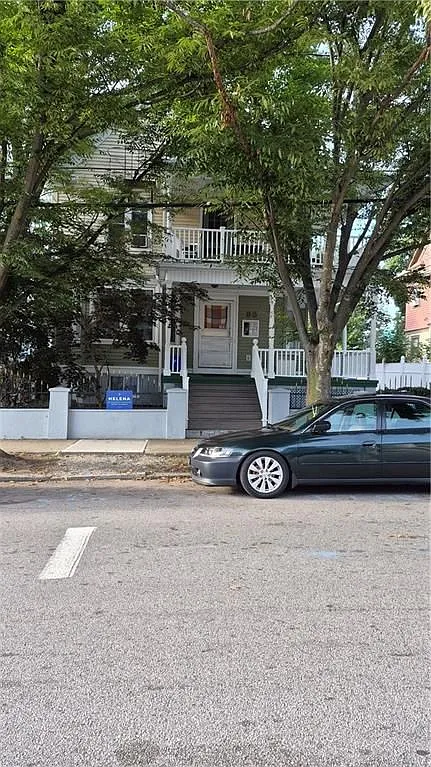 1 bed, 1.0 bath, 650 sqft, $1,350 — Photo 3