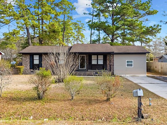 3rd image of 902 Forest Loop Rd.