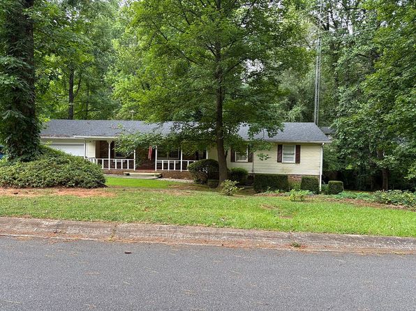 95 Simpson Dr NE