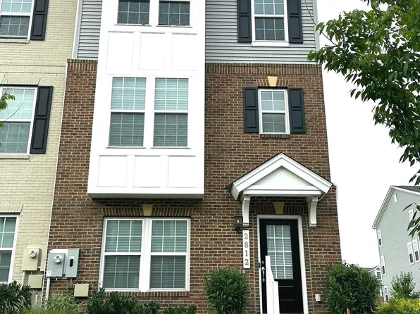 2812 Pinebrook Rd, Landover, MD 20785