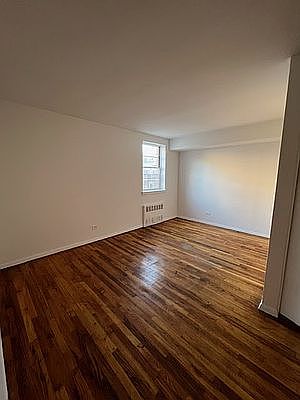 4th image of 14227 Barclay Ave APT 204