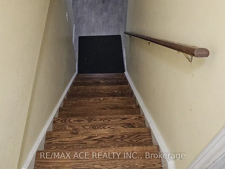 14 Kentview Cres #BASEMENT — Photo 2
