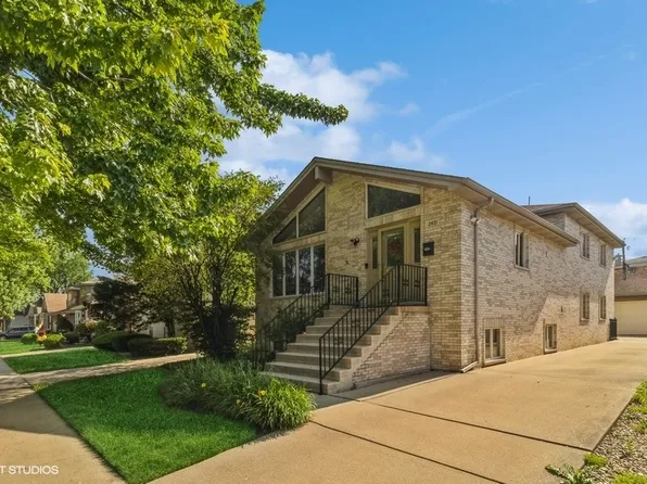 2421 N 79th Ave, Elmwood Park, IL 60707