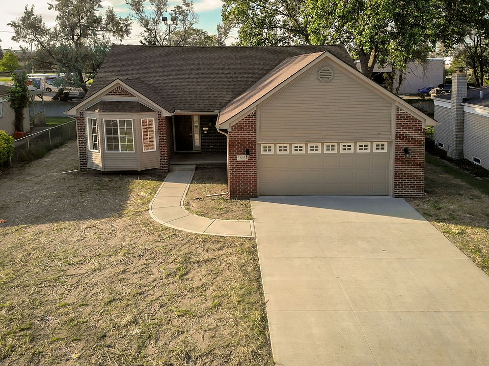 1st image of 35652 Elmira St