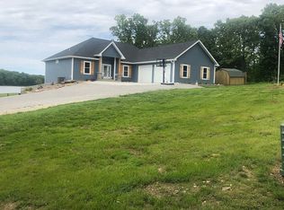 22154 Highway T, Stover, MO 65078