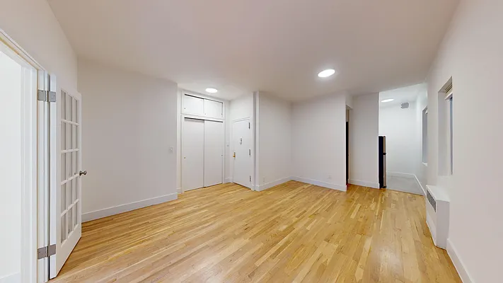 Rented by Bond New York | media 4