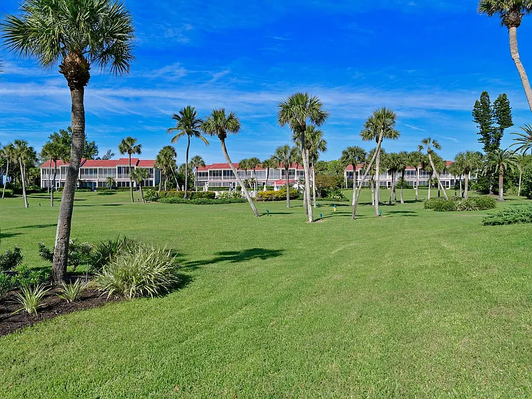 7085 Gulf Of Mexico Dr #21 — Photo 28
