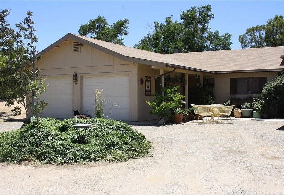 1st image of 44201 Chapman Rd