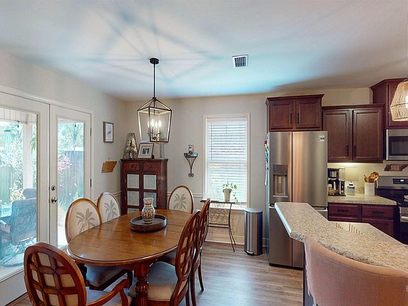 5th image of 1304 Majesty Loop