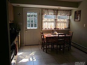 4th image of 2 Deerfield Ln
