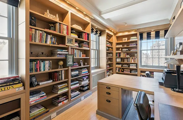 Sold by Sloane Square | media 8