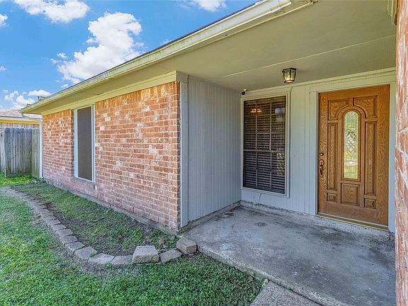 5th image of 1703 Packsaddle Ln