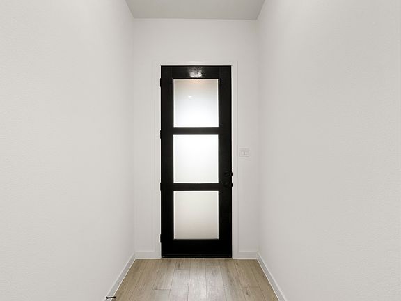 4th image of 1600 Eagle Meadow Trl
