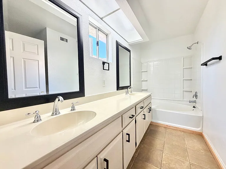 22988 Joaquin Ridge Dr — Photo 16