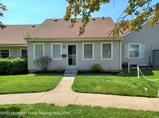 7 E Plaza De Las Trinidad #1000, Freehold, NJ 07728