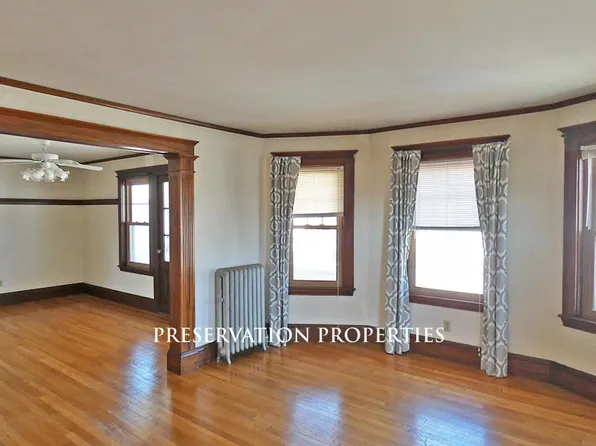 136 Nichols Ave, Watertown, MA