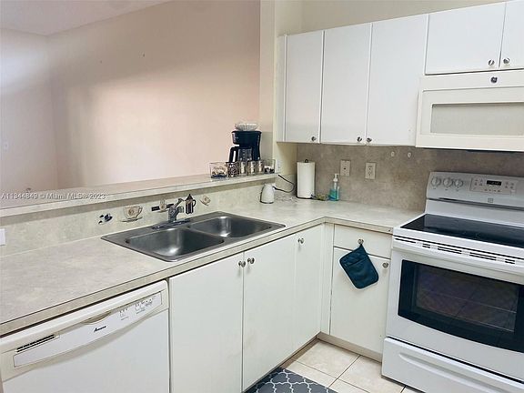 3rd image of 2373 SE 23rd Dr #2373