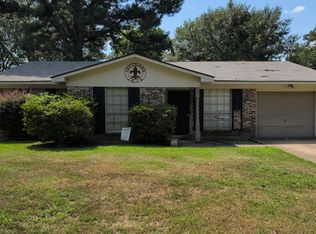 8906 Melody Ln, Shreveport, LA 71118