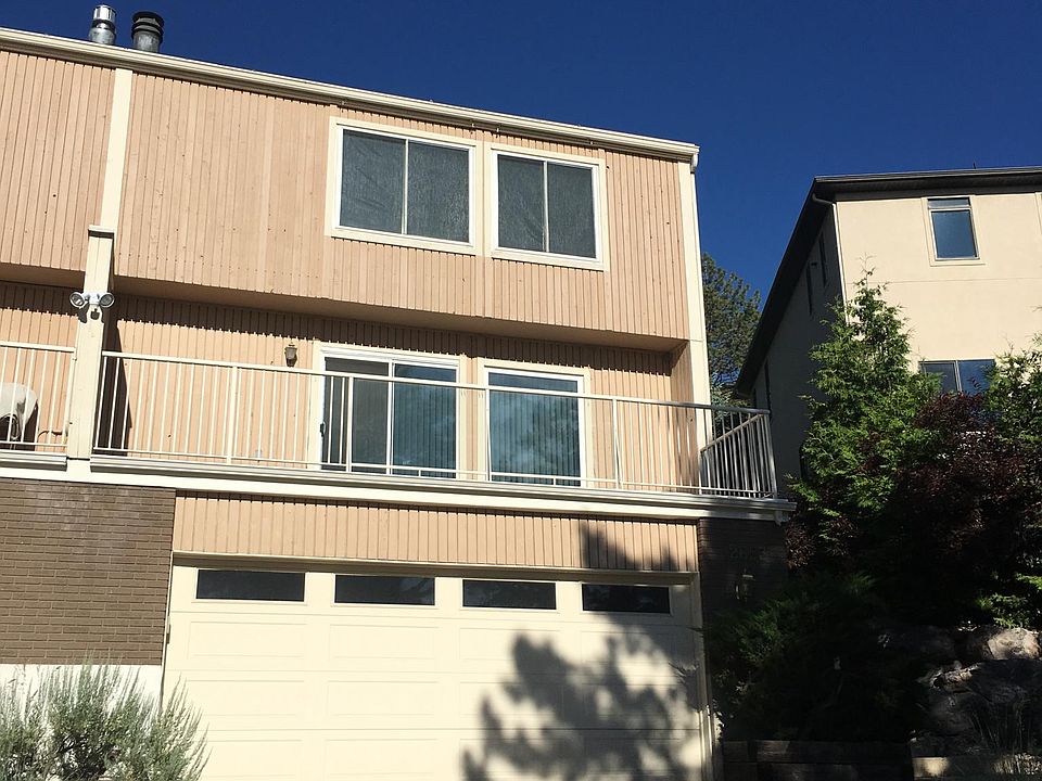 1st image of 2693 E Blaine Ave
