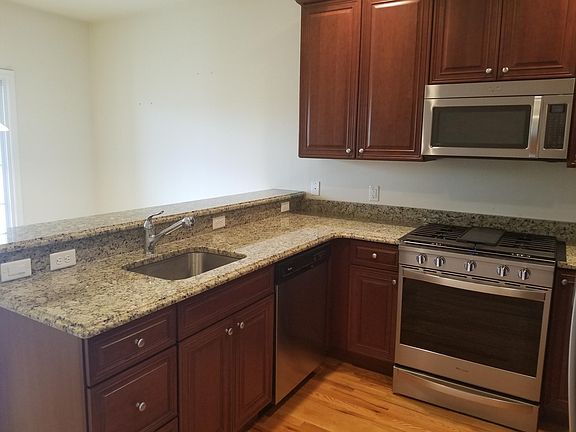 2nd image of 132 Wildwood Cir