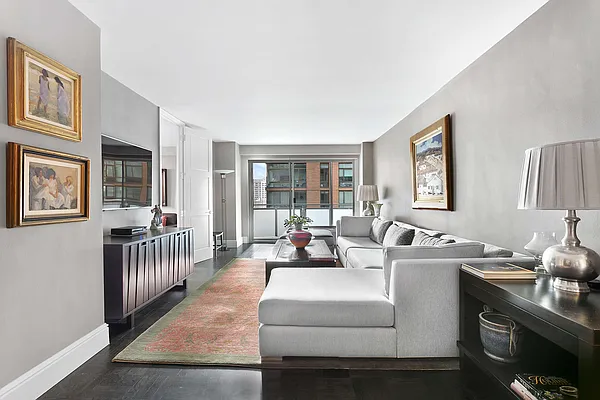 Sold by Compass | media 10