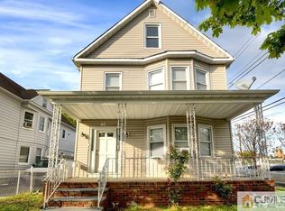 40 Pulaski Ave APT 2, Carteret, NJ 07008