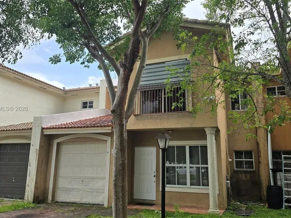 671 SW 10th St, Florida City, FL 33034