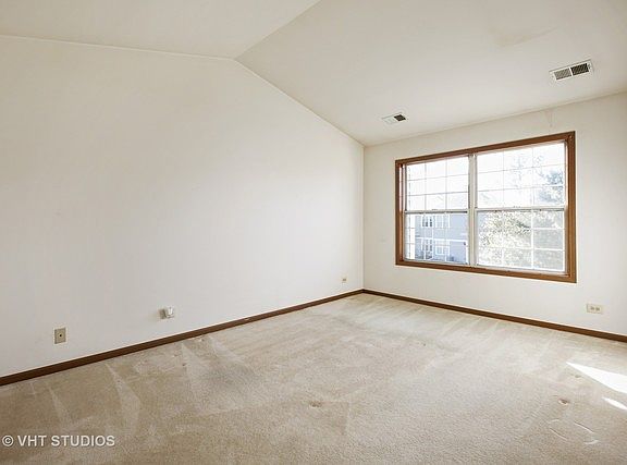 5th image of 350 Winfield Ct #19138