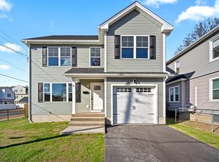 4 Wilber St, Springfield, MA 01104