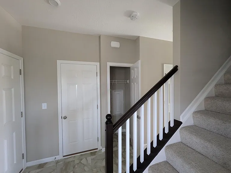 9013 Hawk Hill Way — Photo 13