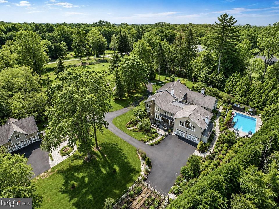 1st image of 1087 Mount Eyre Rd