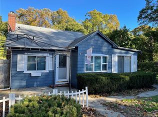 22 Abbott Ave, Warwick, RI 02886