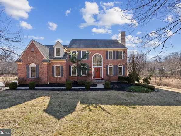 1325 Pennsridge Ct, Downingtown, PA 19335